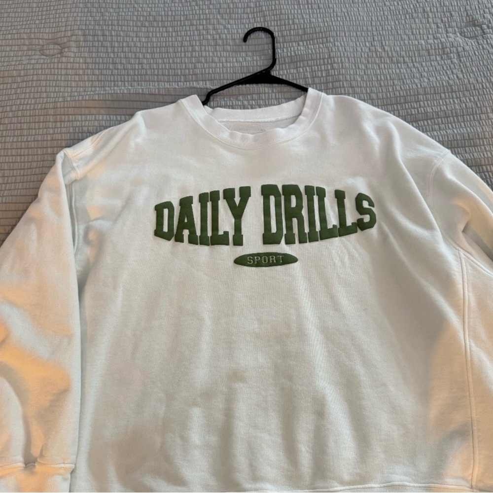 Daily drills pullover! S/M